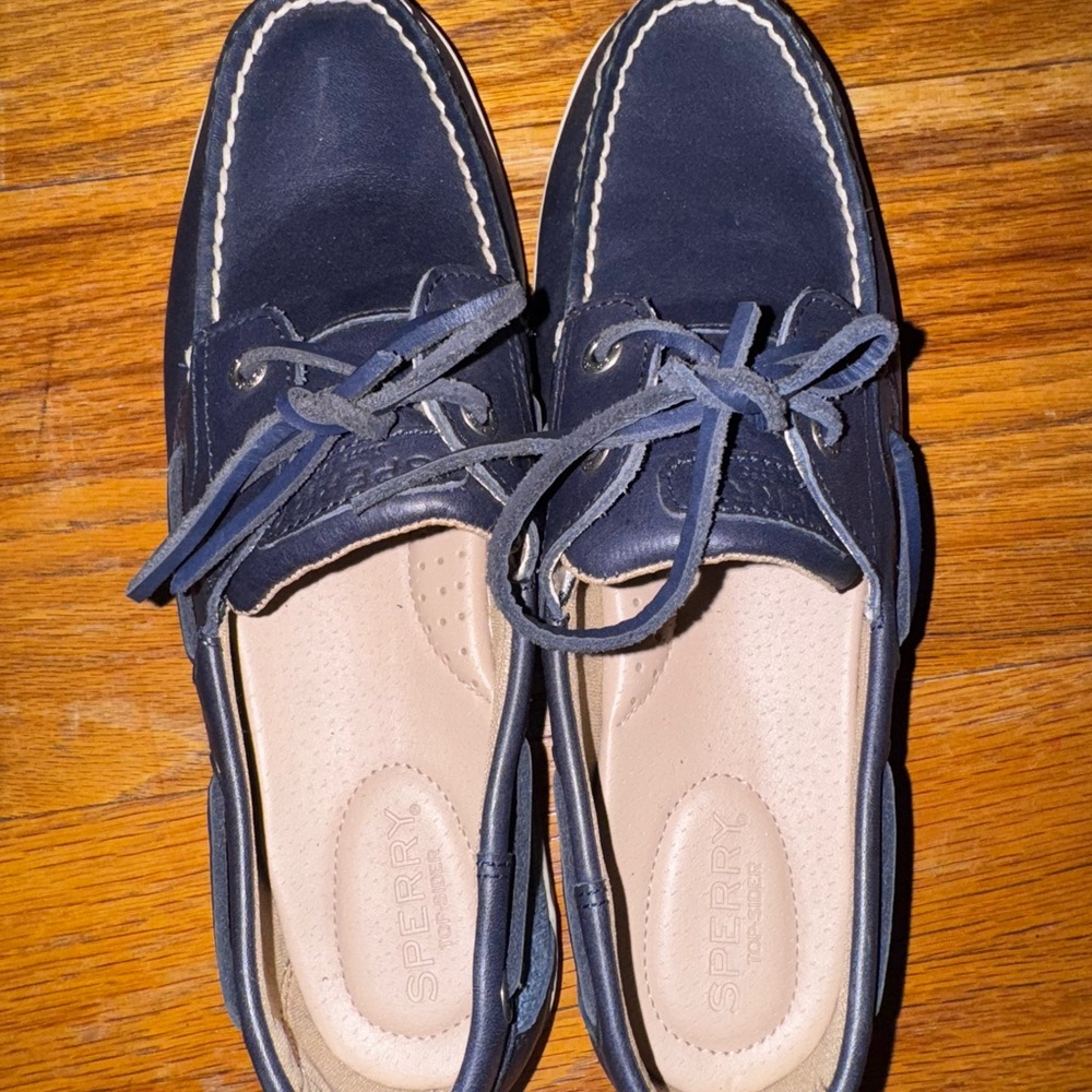 Sperry Women’s Dark Blue Boat Shoes